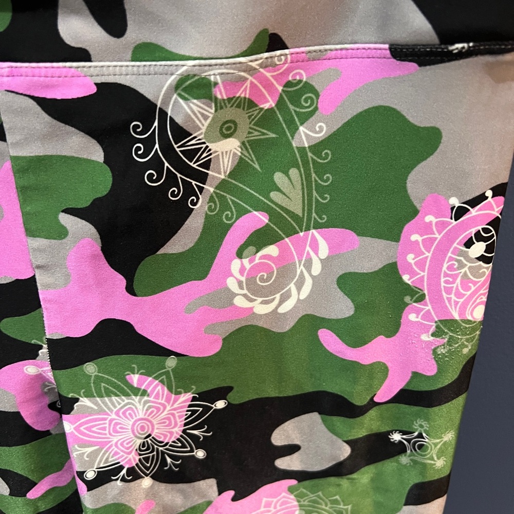 leggings bandana troop Print pink & green Leggings by Koral - Picture 4 of 9